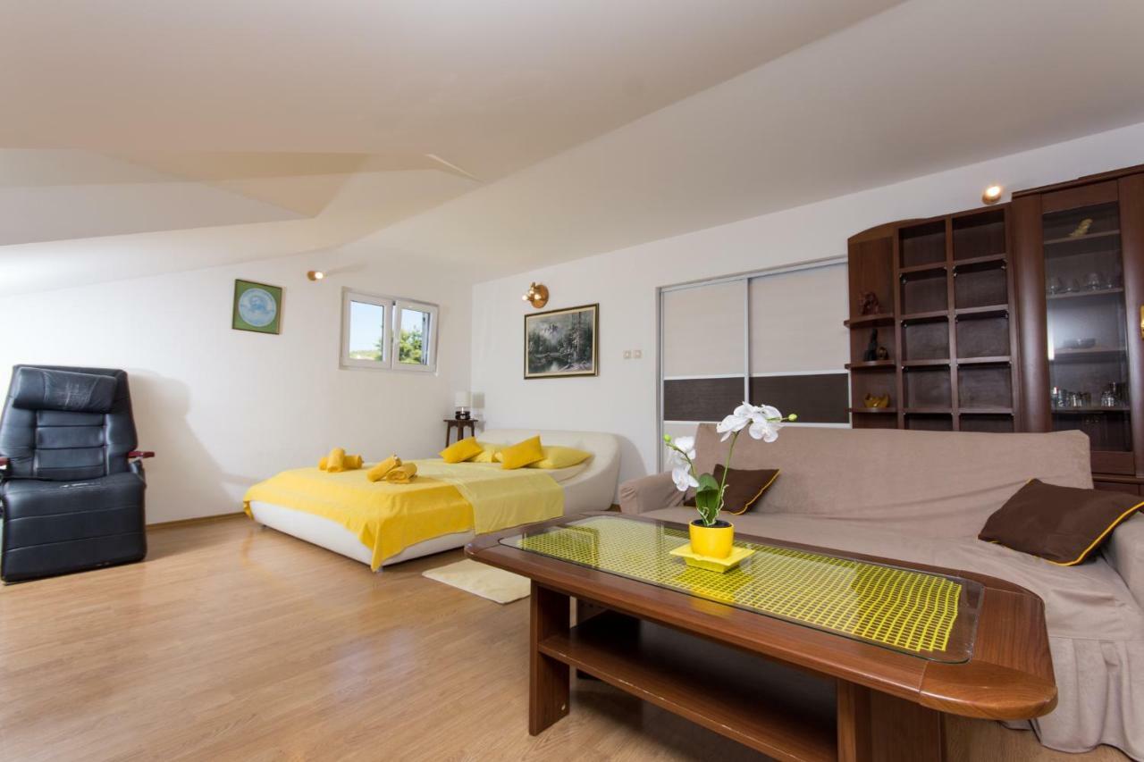 Apartmani Zana Округ-Горній Екстер'єр фото