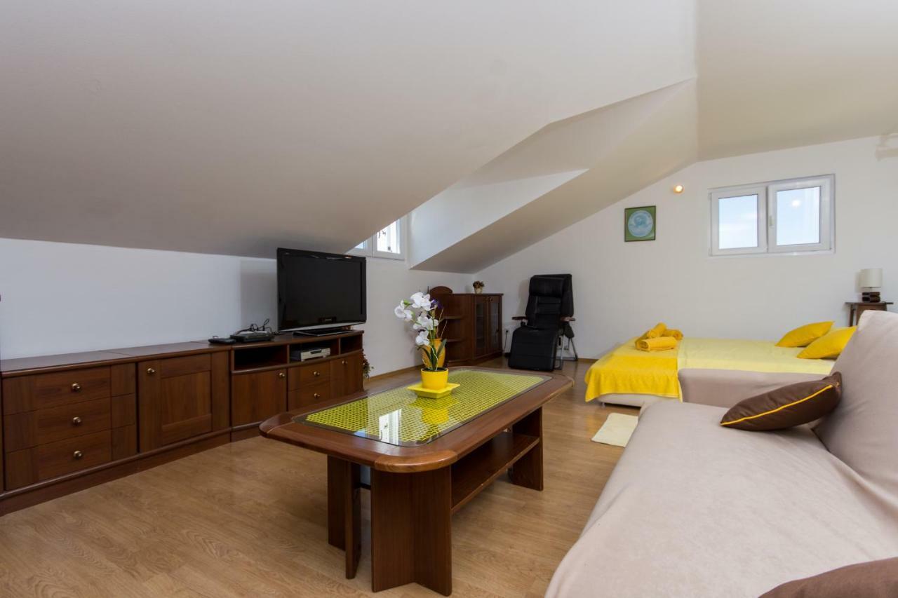 Apartmani Zana Округ-Горній Екстер'єр фото